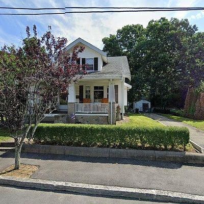 12 Lincoln Rd, Brockton, MA 02301