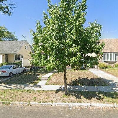 12162 236 Th St, Rosedale, NY 11422