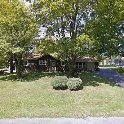 122 Winterburn Rd, Beaver Falls, PA 15010