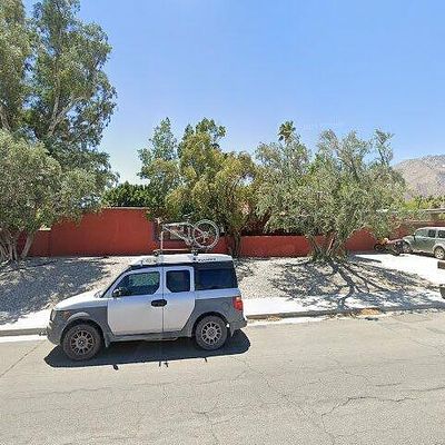 1043 E Via Escuela, Palm Springs, CA 92262