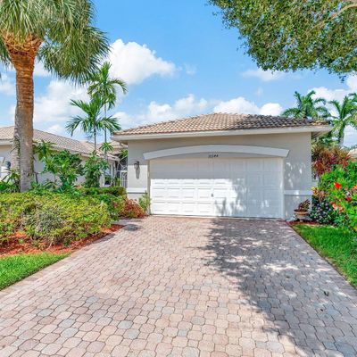 10544 Royal Caribbean Cir, Boynton Beach, FL 33437