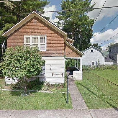 110 Breed St, Titusville, PA 16354