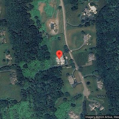 14 Farm Meadow Rd, Newtown, CT 06470