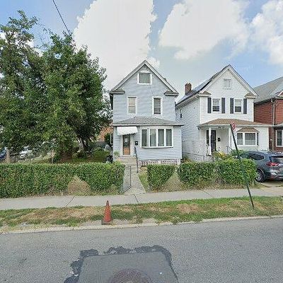 14405 Holly Ave, Flushing, NY 11355