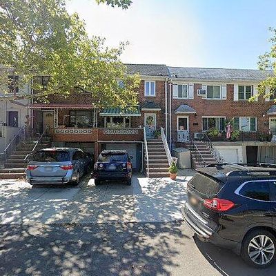 14408 Gravett Rd, Flushing, NY 11367