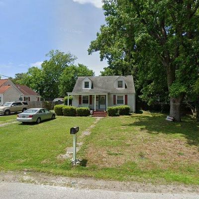 15 Maurice Ave, Portsmouth, VA 23701