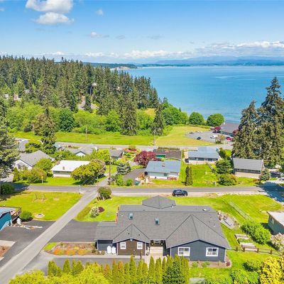 1259 Holloway Ln, Camano Island, WA 98282