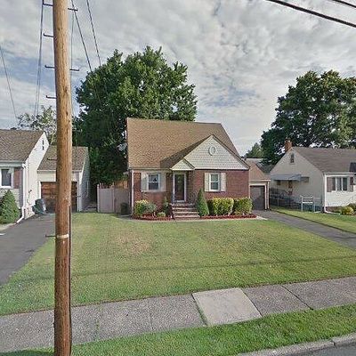 127 Palsa Ave, Elmwood Park, NJ 07407