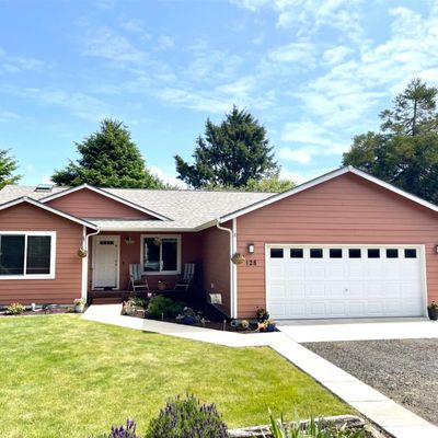 128 Calawah St Sw, Ocean Shores, WA 98569