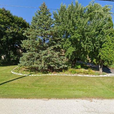 130 W Brown Deer Rd, Milwaukee, WI 53217