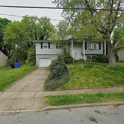 132 Moore St, Woodbury Heights, NJ 08097