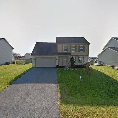 1332 Nighthawk Ln, Chambersburg, PA 17202