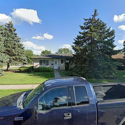 13386 Winona Dr, Sterling Heights, MI 48312