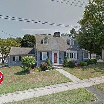 135 Bluff Ave, West Haven, CT 06516