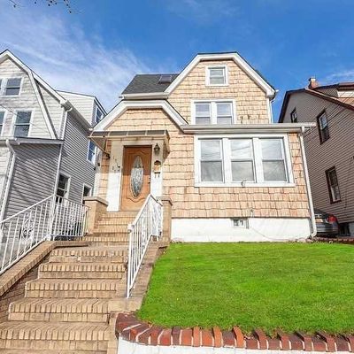 17137 Bagley Ave, Flushing, NY 11358