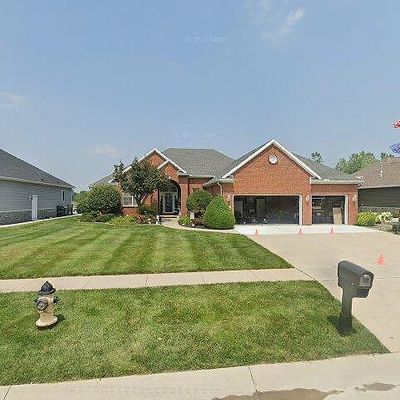 1773 Grand Bay Dr, Oregon, OH 43616