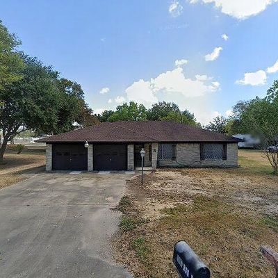 1907 Avenue E, Danbury, TX 77534