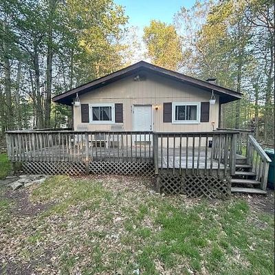 1923 Horseshoe Bnd, Tobyhanna, PA 18466