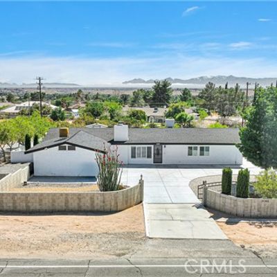 15382 Apple Valley Rd, Apple Valley, CA 92307