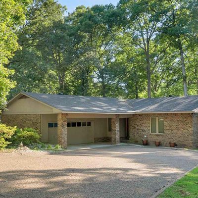 1603 Honeysuckle Ln, Jonesboro, AR 72401