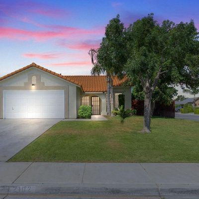 2102 Day Lily Dr, Bakersfield, CA 93304