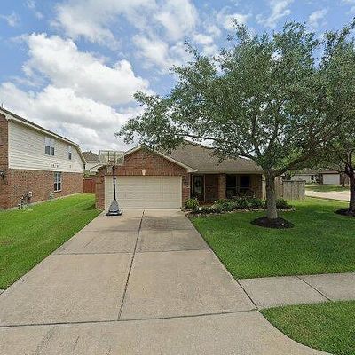 2120 Black Duck Dr, League City, TX 77573