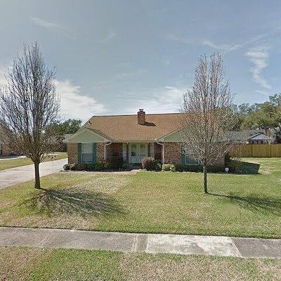 219 Hill Dr, Liberty, TX 77575