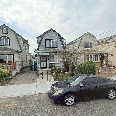 22414 95 Th Ave, Queens Village, NY 11429