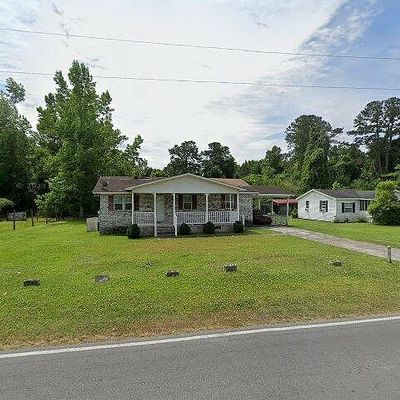 225 W South St, Rose Hill, NC 28458