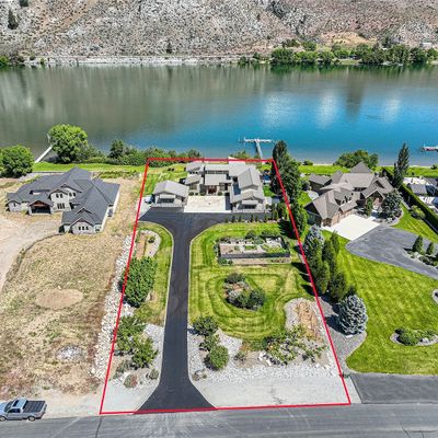 230 Vineyard Dr, Orondo, WA 98843