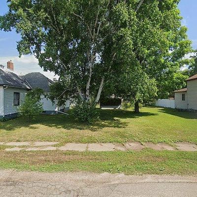 201 5 Th St Ne, Crosby, MN 56441