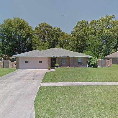 203 Green Forest Dr, Monroe, LA 71203