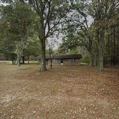 2033 Armfield Rd, Oak Grove, LA 71263