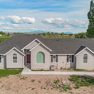 27 S 800 W, Blackfoot, ID 83221