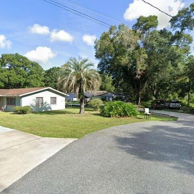 27905 Lisa Dr, Tavares, FL 32778