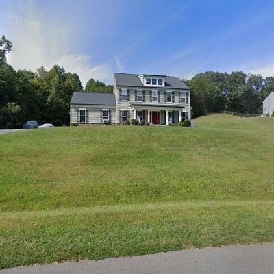 29 Fleetwood Farm Ln, Fredericksburg, VA 22405