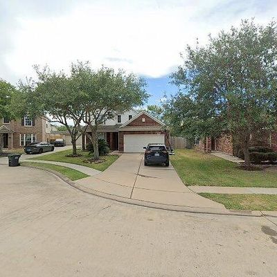 2908 Fountain Brook Ct, Pearland, TX 77584