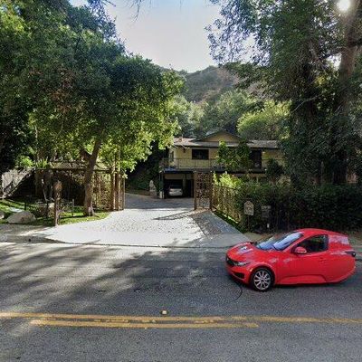 2370 Laurel Canyon Blvd, Los Angeles, CA 90046