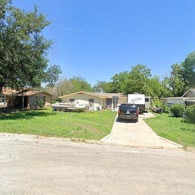 2405 Avenue E, Brownwood, TX 76801