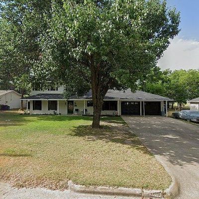 242 Parkins St, Sulphur Springs, TX 75482