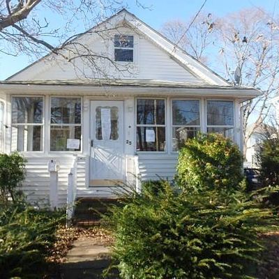 25 Johnson Rd, North Weymouth, MA 02191