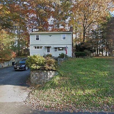 25 Ross Ct, Oak Ridge, NJ 07438