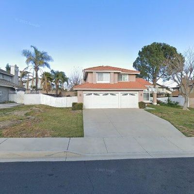 2510 W Autumn Mist Dr, Rialto, CA 92377