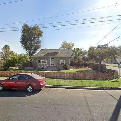 329 W Malone St, Hanford, CA 93230