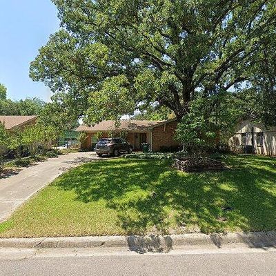 3502 Woodthrush Ln, Denton, TX 76209