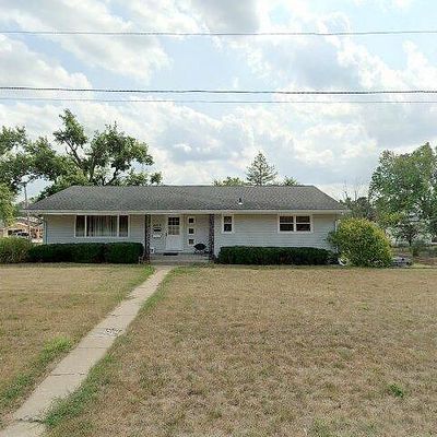 3515 White Oak Rd Se, Cedar Rapids, IA 52403