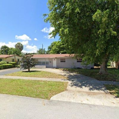 3621 Nw 6 Th Pl, Lauderhill, FL 33311