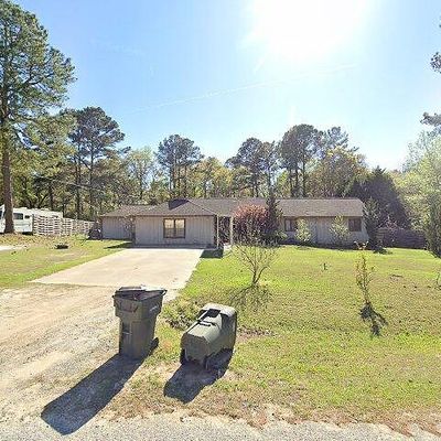 3011 Lindsey Dr, Claxton, GA 30417