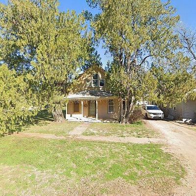 303 E Indiana St, Walters, OK 73572