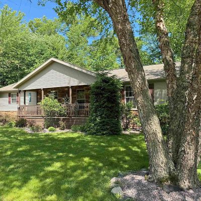 304 Berry Ln, Wisconsin Dells, WI 53965